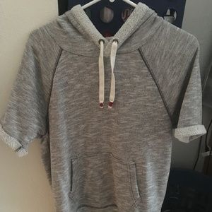 Short sleeve sweatshirt